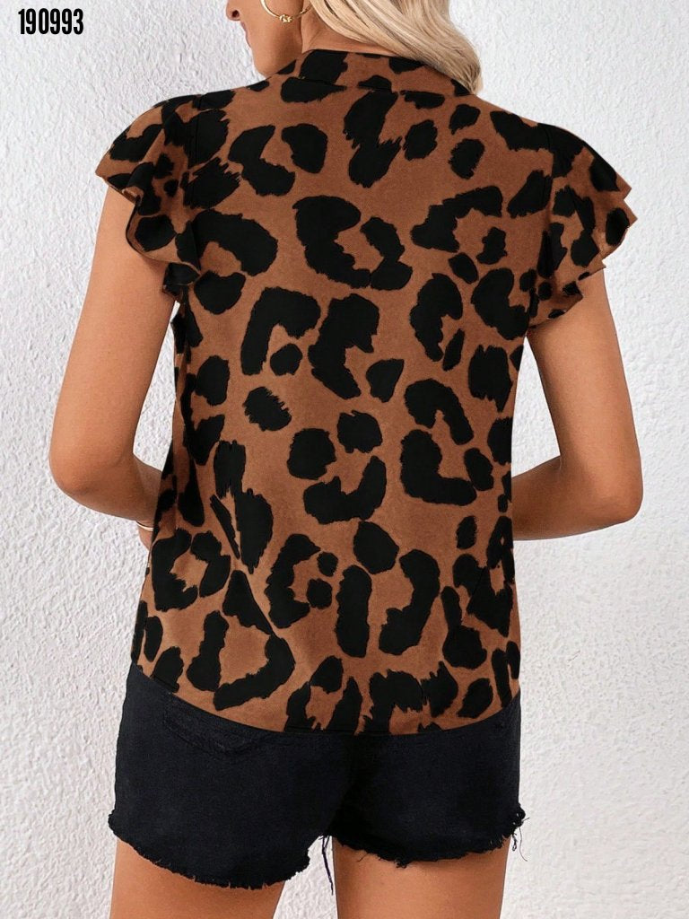 Kadın kısa fırfır kollu v yakalı leopar desenli süprem bluz