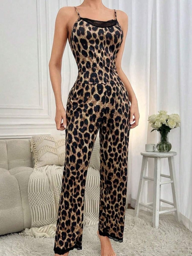 Kadın Ip Askılı Yakası Dantelli Bluz Ve Pijama Sandy Ikili Takım (163631)