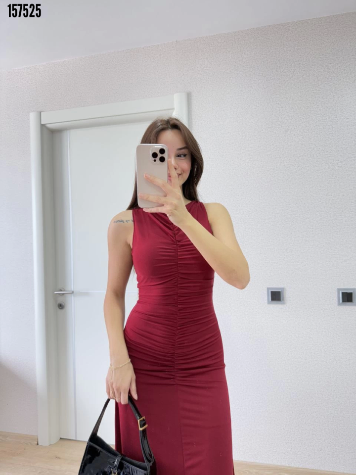 Kolsuz Büzgülü Uzun Elbise Kırmızı