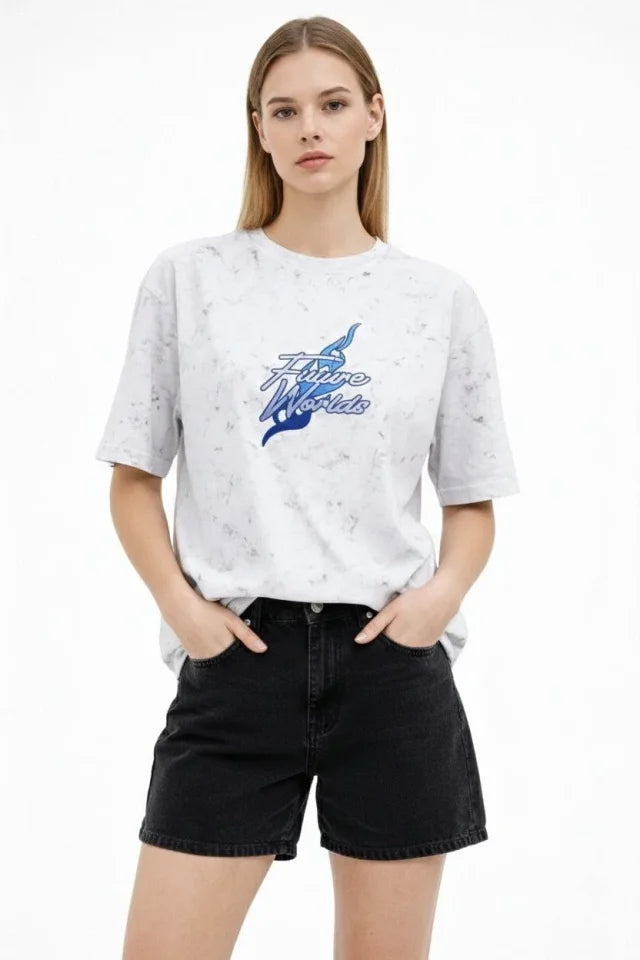 Asit Yıkamalı Oversize Tişört Future Worlds Baskılı Bisiklet Yaka Kısa Kollu Streetwear %100 Pamuk Street Style T-Shirt - Beyaz (183652)