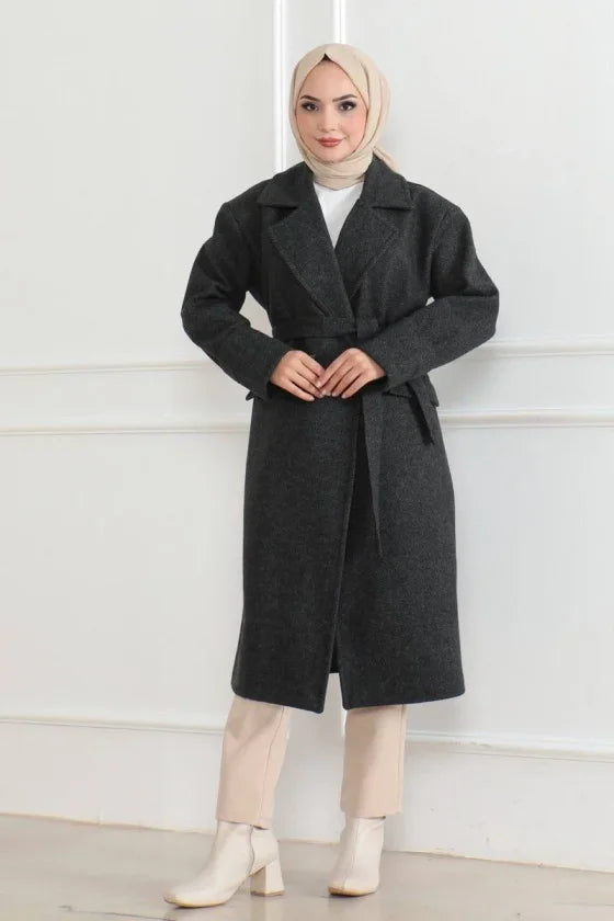 Kaşe Kaban Uzun Boy 115 Cm Kruvaze Yaka Kuşaklı Astarlı Tesettür Kaban Yünlü - Siyah (186250)