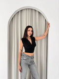 Vatkalı Kolsuz V Yaka Drapeli Crop Bluz Likralı Fit - Siyah (186704)