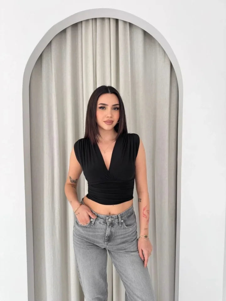 Vatkalı Kolsuz V Yaka Drapeli Crop Bluz Likralı Fit - Siyah (186704)
