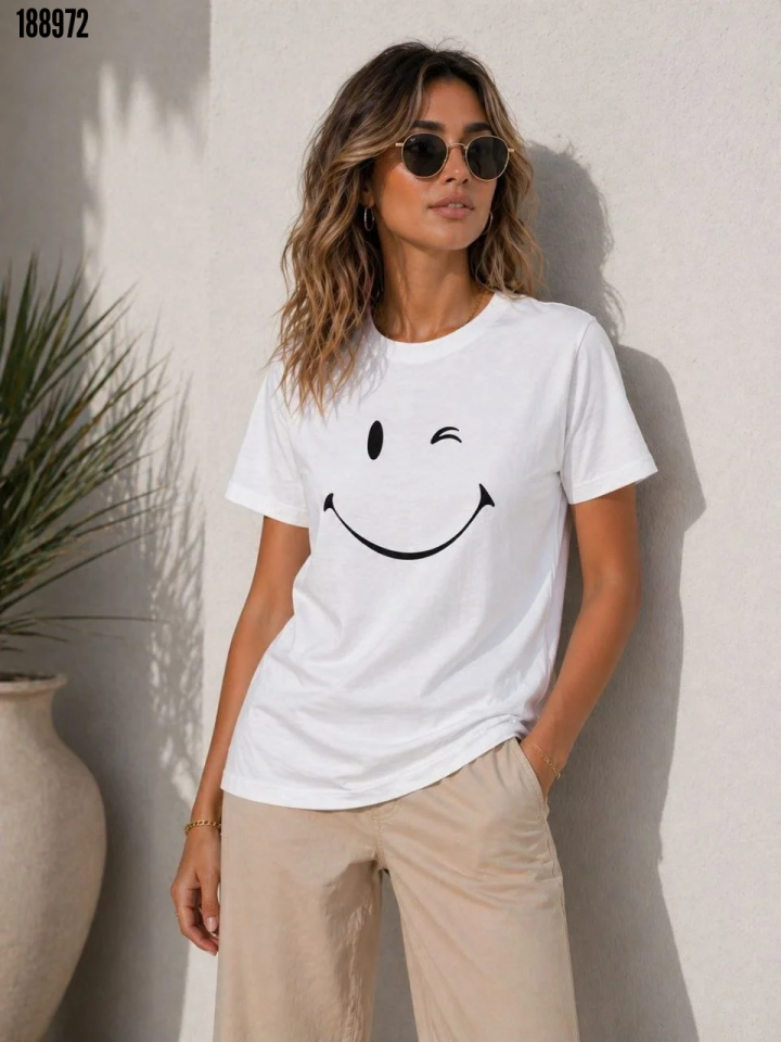 Minimal Gülümseyen Yüz Baskılı Tişört Kısa Kol Yazlık TShirt Beyaz