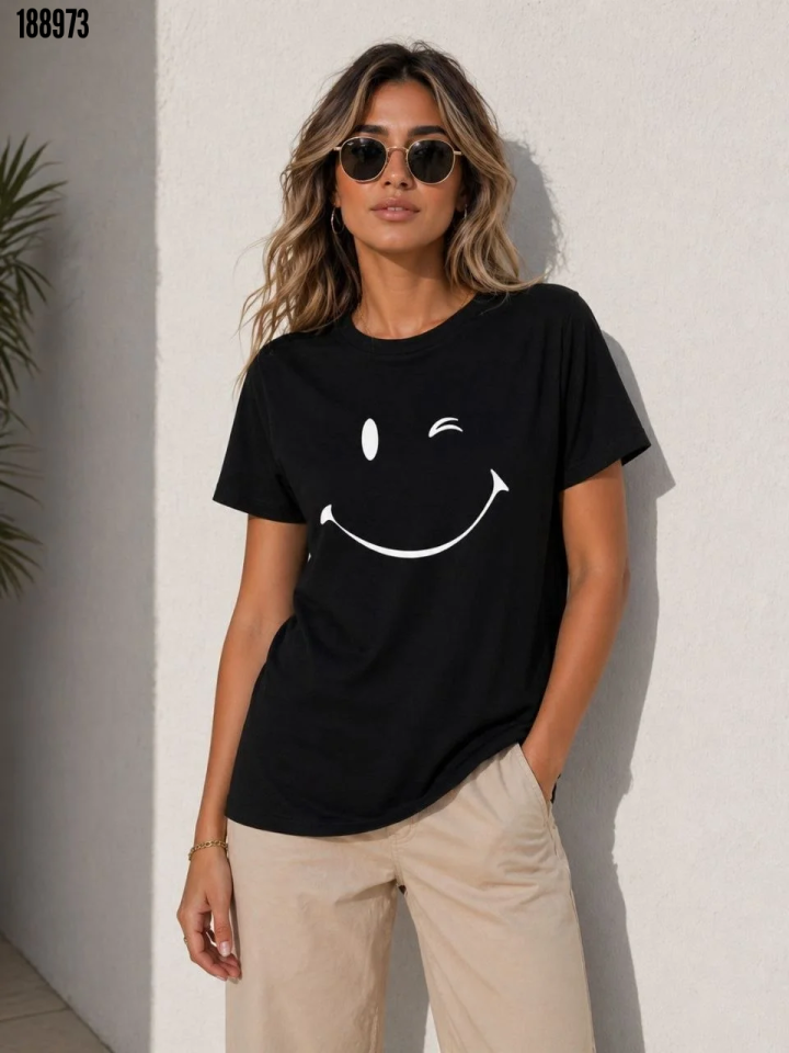 Minimal Gülümseyen Yüz Baskılı Tişört Kısa Kol Yazlık TShirt Siyah