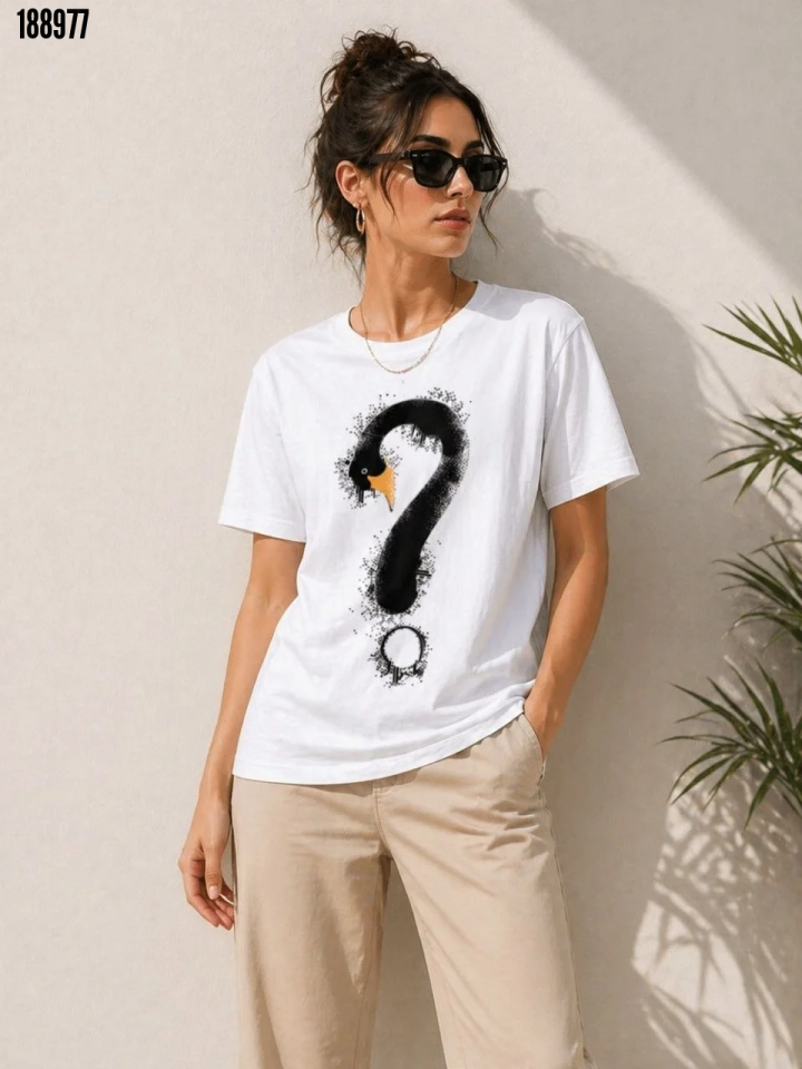 Kuğu Figürlü Soru İşareti Baskılı Tişört Kısa Kol TShirt Beyaz