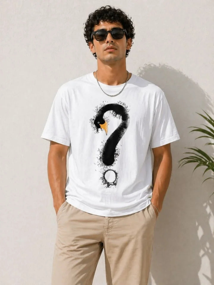 Erkek Kuğu Figürlü Soru İşareti Baskılı Tişört Kısa Kol T-Shirt - Beyaz (188994)