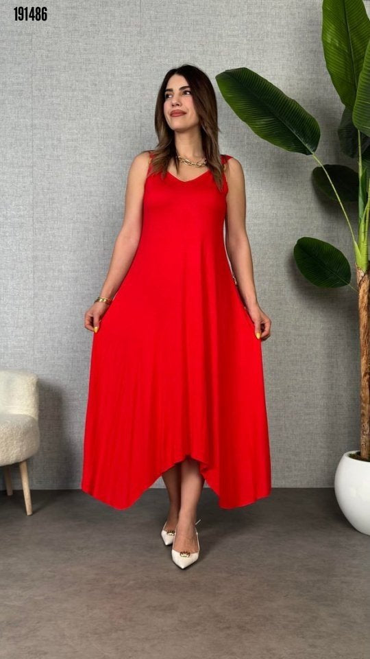 Kadın askılı v yakalı halka detaylı asimetrik kesim detaylı viskon Maxi elbise
